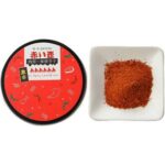赤い壺『肉用一味唐辛子』─ 本格派激辛で肉料理を華やかに